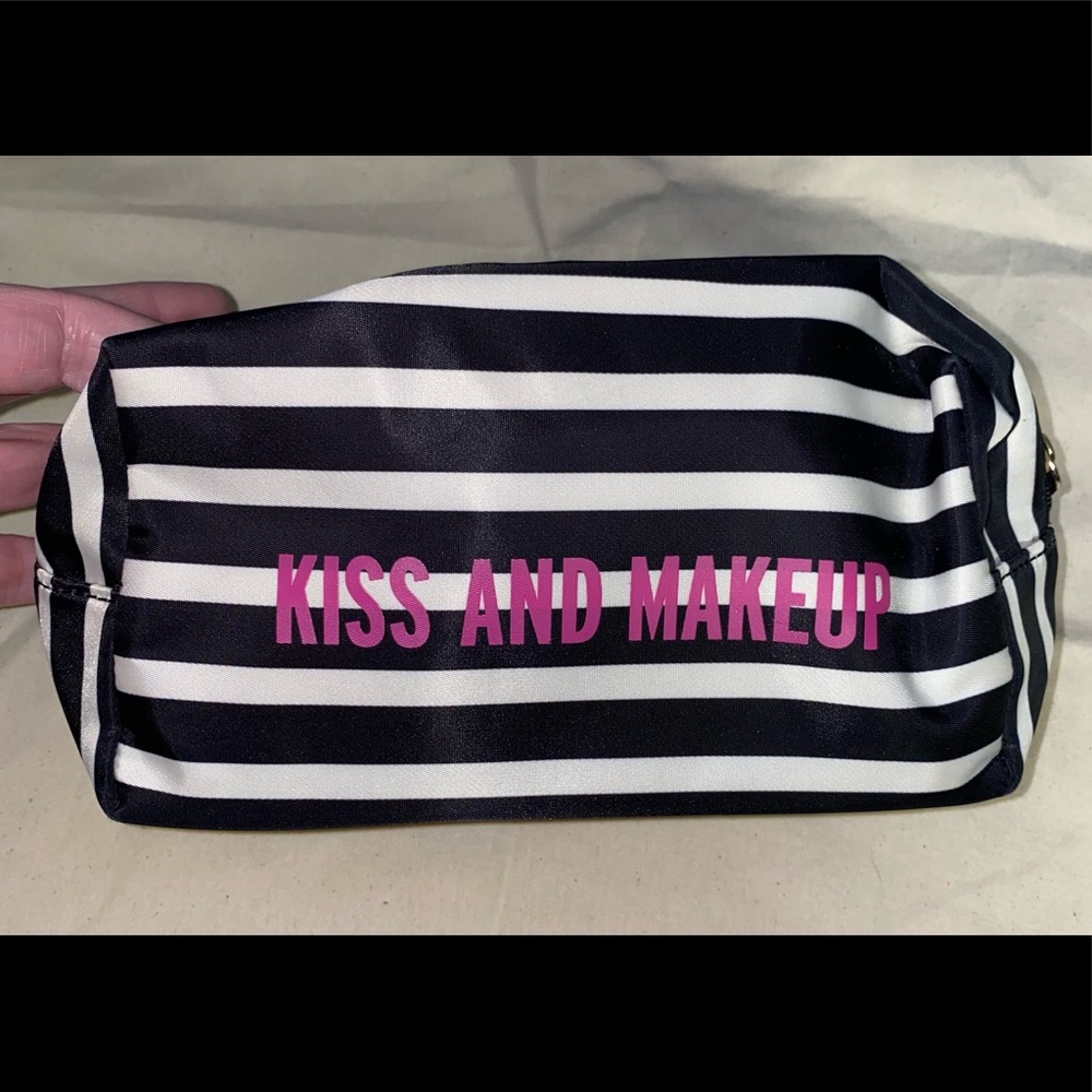 Kate Spade large makeup bag